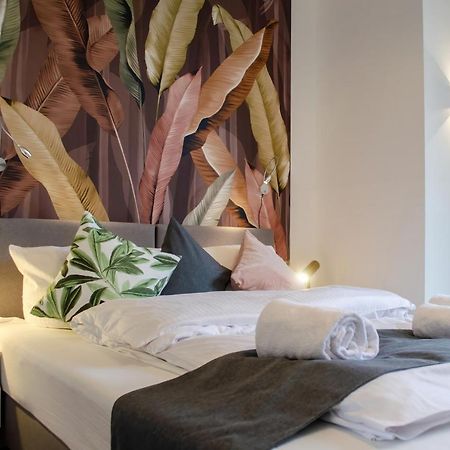 Homely Stay Studio 8 - Relaxed Self-Check-In Room In ميونيخ المظهر الخارجي الصورة